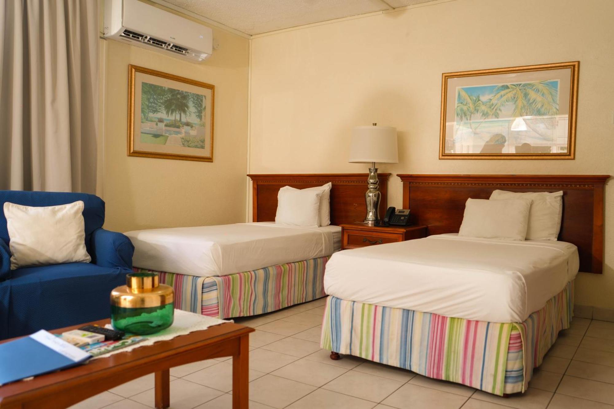 Palm Garden Hotel Barbados Bridgetown Bagian luar foto